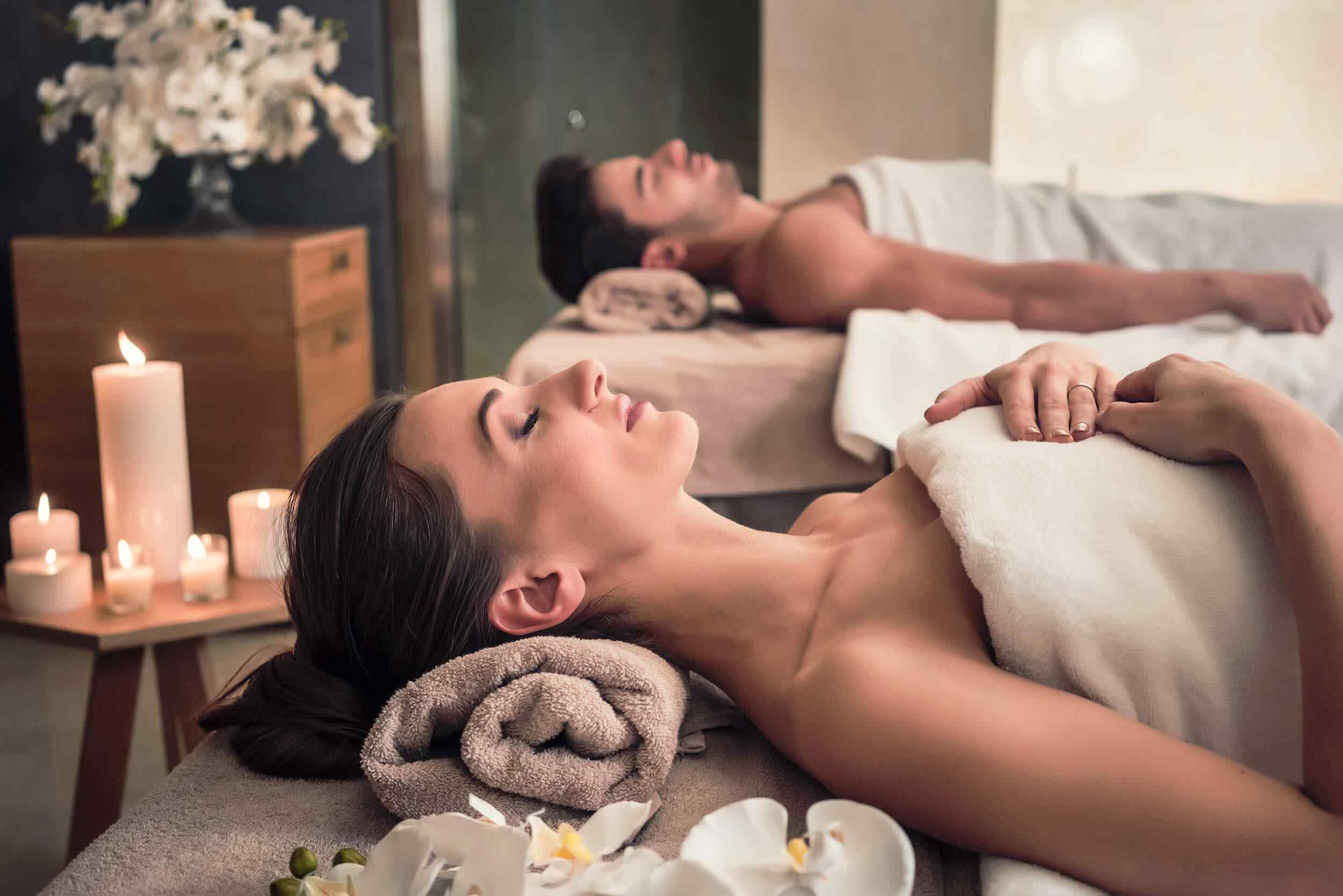 https://elegantnails.ae/wp-content/uploads/2018/10/spa-treatment-7-1.jpg